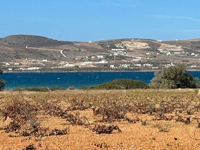 (Προς Πώληση) Αξιοποιήσιμη Γη Οικόπεδο || Κυκλάδες/Πάρος - 8.800 τ.μ, 2.500.000€ 
