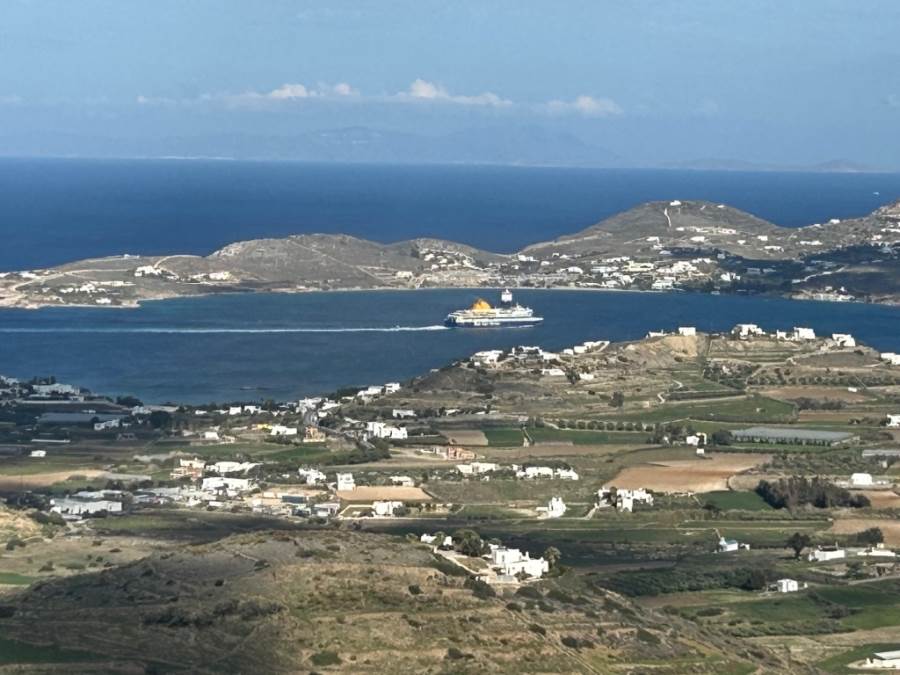 (For Sale) Land Plot || Cyclades/Paros - 8.176 Sq.m, 450.000€ 